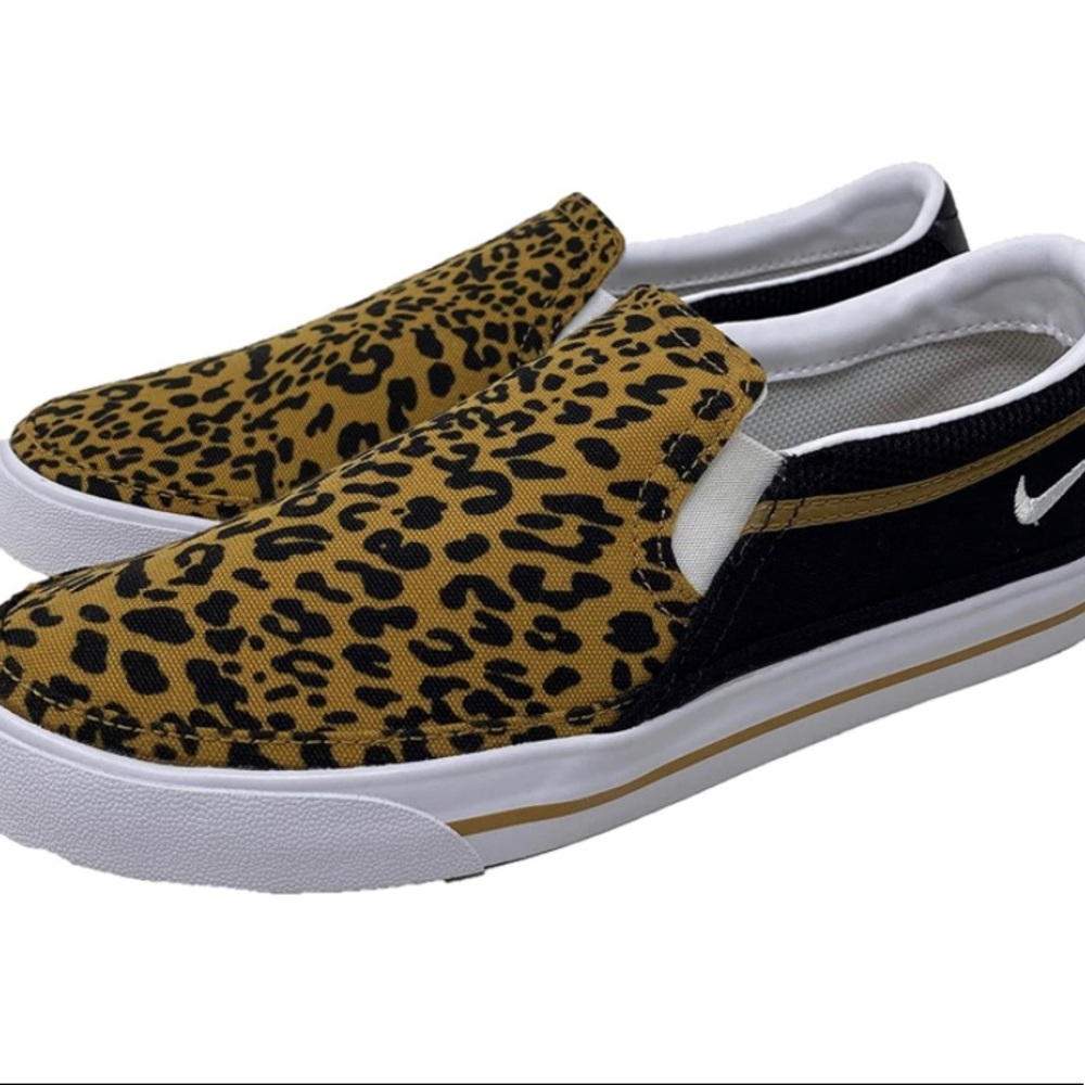 Nike Women’s Court Legacy BRAND NEW NEVER WORN